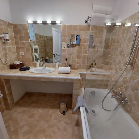 Otel Les Bouis - Vue 4*
