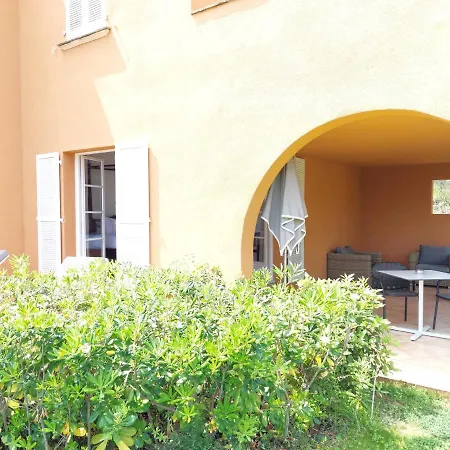 Les Bouis - Vue Otel