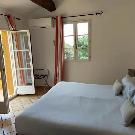 Les Bouis - Vue Otel Ramatuelle