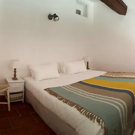 Les Bouis - Vue Otel